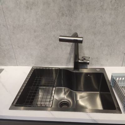 qualidade  Handmade 15° Slope Diversion Stainless Steel Kitchen Sink with 304/316 Food Grade Material fábrica