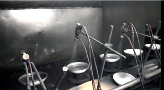 Linha de produção automática máquina do Utensílios de cozinha do revestimento da cor para a fatura de alumínio do utensílio