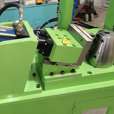 A chaleira automática que faz a máquina para o furo do corpo da chaleira perfura multifuncional