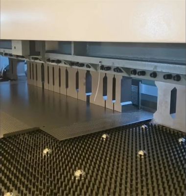 Bom preço 2.0m Tipo de braço de pressão Máquina de curvatura do centro de elevador Máquina de curvatura de chapa de metal on-line