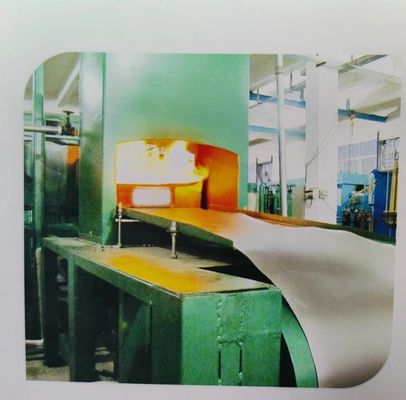 Tanque de água de aço inoxidável blindado a gás contínuo Forno de tratamento térmico brilhante
