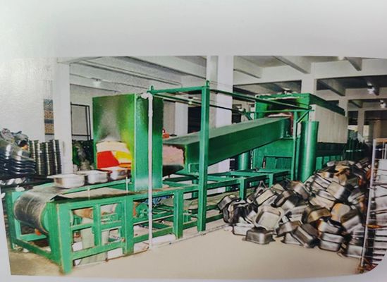 Forno de recozimento industrial brilhante e blindado a gás contínuo para componentes metálicos