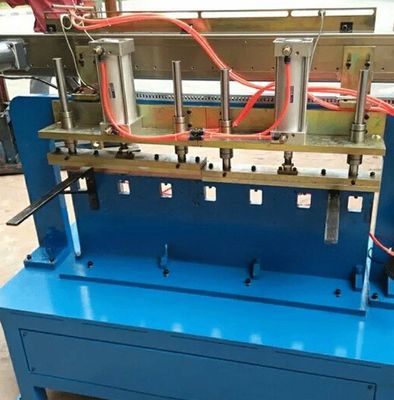 Bom preço Máquina de soldadura automática especial para emolduração plana de chapas metálicas industriais on-line