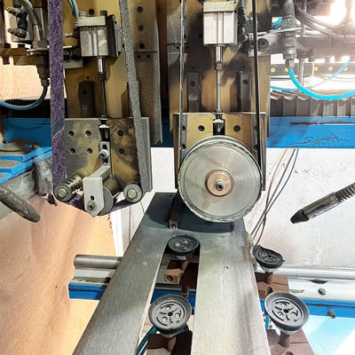 Máquina de moagem de alta eficiência para costuras retas de placas de embraiagem de lavatórios comerciais de grande porte