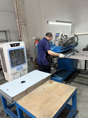 Máquina de soldadura por rolamento de costura reta de aço carbono multifuncional