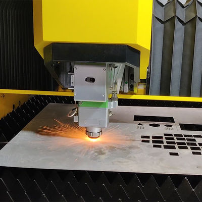 Máquina de corte a laser de metais de alta eficiência especificamente concebida para aplicações industriais de lavatórios feitos à mão