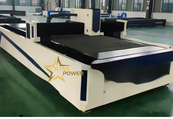 Adaptação de cena completa da máquina de corte de metal de precisão multifuncional profissional em todas as direções