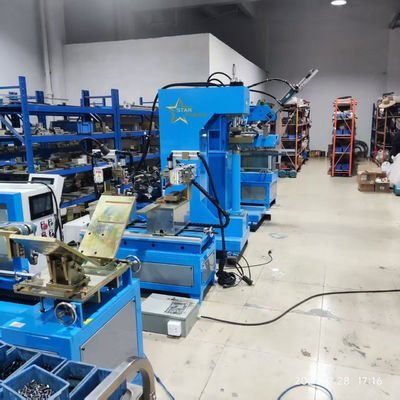 Máquina de prensagem de juntas e ângulos controlada por PLC para costuras de soldagem lisa de alta precisão na indústria da cozinha