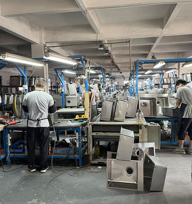 Toda a linha de produção automática de pia manual está integrada