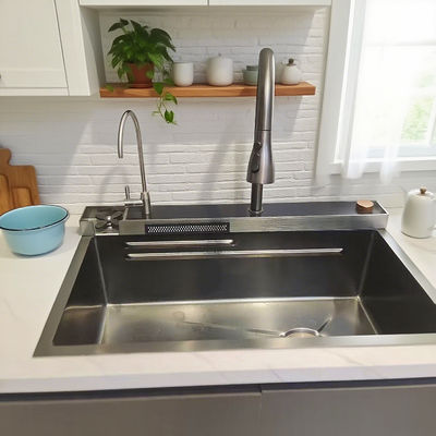 Cuba de cozinha de aço inoxidável de instalação inferior com escorredor