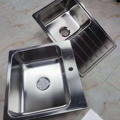 Bom preço Compatível com instalação embutida e sobreposta, Cuba Única para Cozinha em Aço Inoxidável de Grau Alimentício 304 (18/8) Embutida Sobreposta | Espessura de Aço Personalizável Disponível | Profundidade de Cuba Personalizável Disponível | À Prova de Ferrugem e Resistente à Corrosão on-line