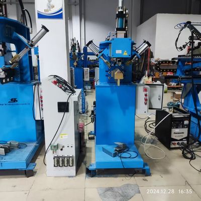 Máquina de Prensa Hidráulica 380V para Soldagem de Juntas de Pias de Cozinha 1800x1000x2100mm