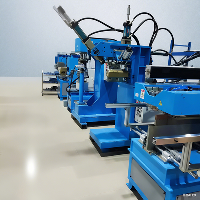 Máquina de soldadura CNC de precisão de 4 eixos (Especializada em bordas internas de painéis)