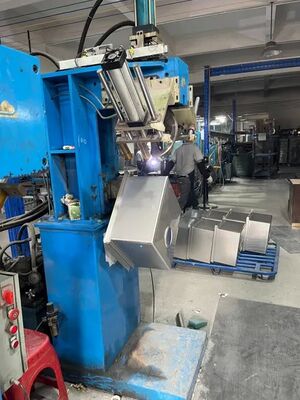 Máquina de Prensagem de Costura Rolante Equipamento Especial para Fabricação Manual de Pias